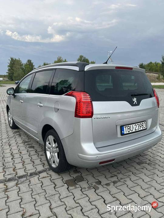Peugeot 5008 20 HDi 7 osób 2012 przebieg 244000