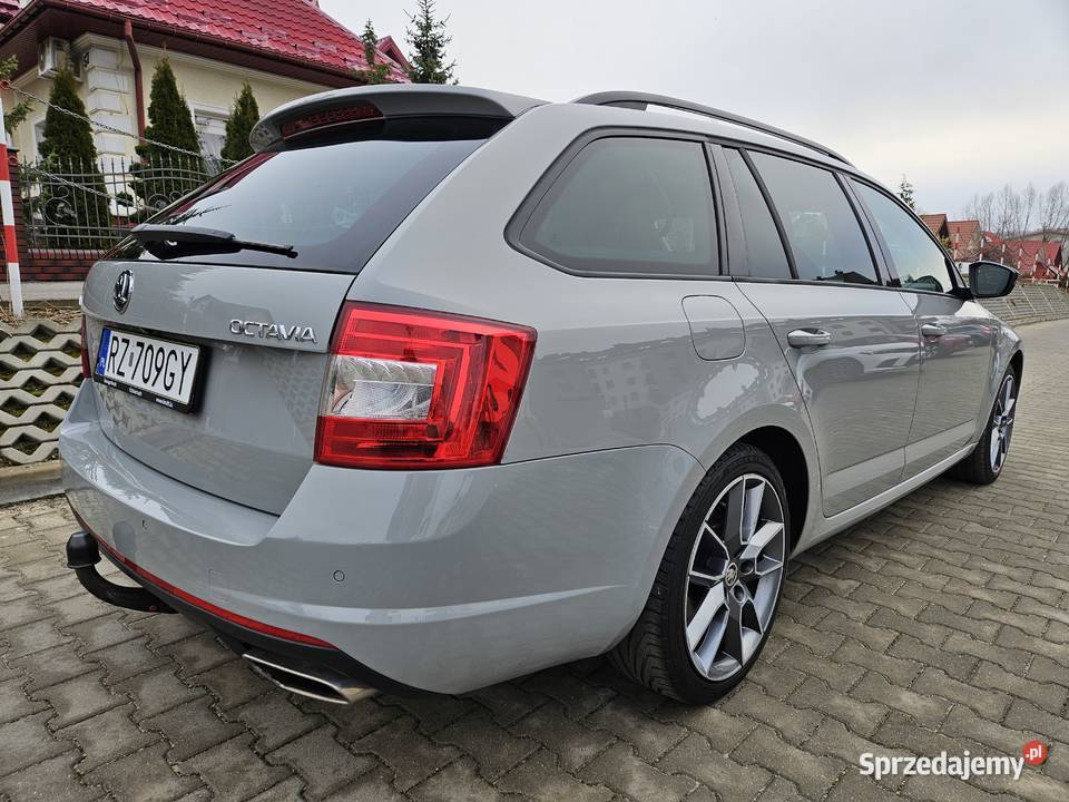 Skoda Octavia RS 2015 20 TSI 220 pełna historia Rzeszów