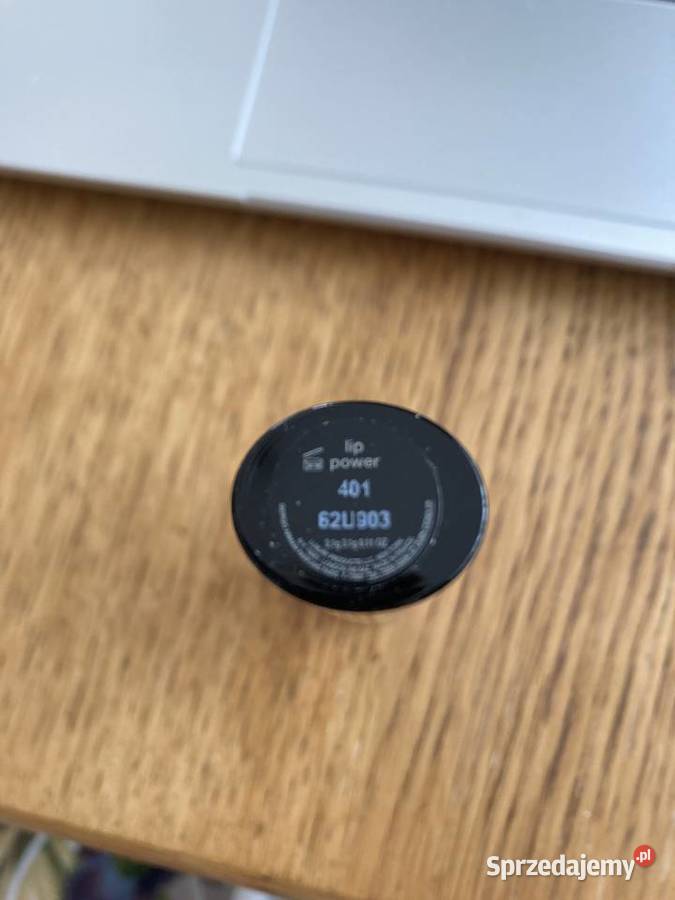 Giorgio Armani Vivid Color Long Wear Lipstick Kosmetyki i perfumy sprzedam