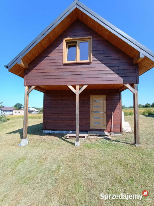 Działka z 2 domkami całorocznymi sprzedam
