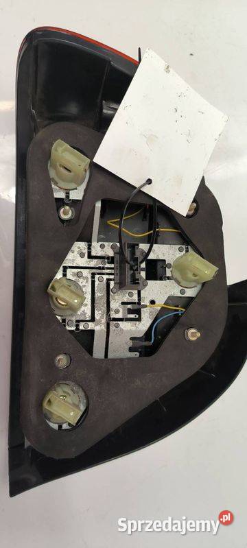 LAMPA PRAWA TYŁ BMW E39 6900210 Lipno