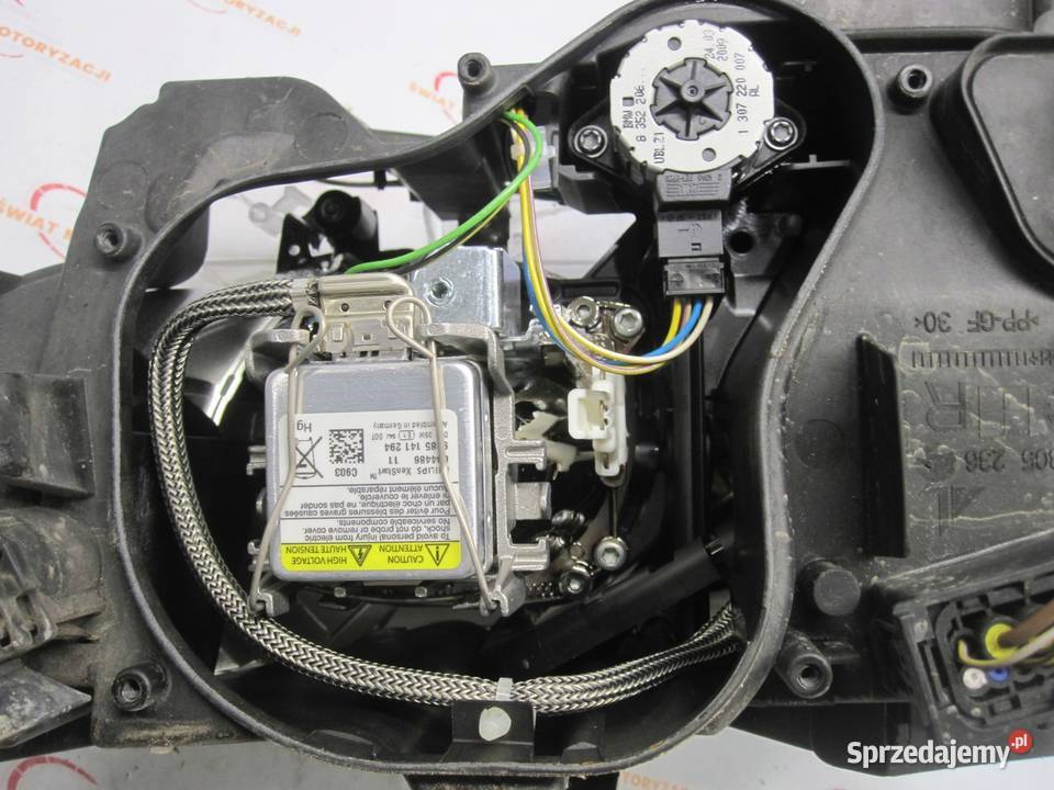 BMW E92 E93 09r lampa prawa przód ANGLIK XENON Lampy przednie Kielce