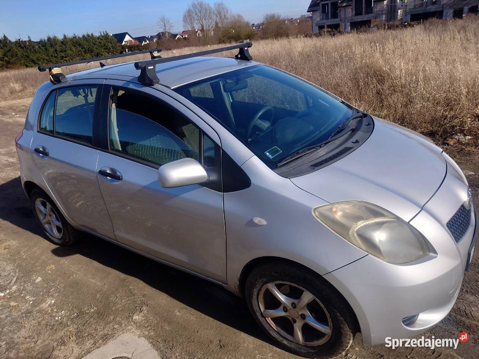 Toyota Yaris 2 2007 jeździ skręca hamuje benzyna Mierzyn