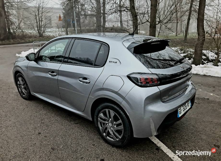 Peugeot 208 12100 Style 35tkm Navi Klima PDC immobilizer