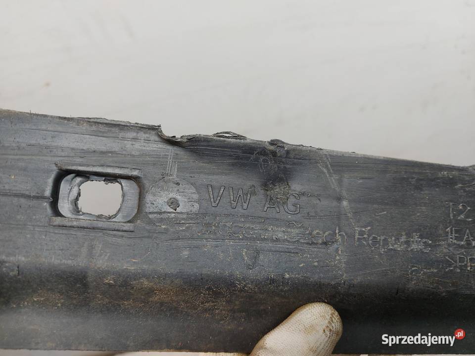 Audi Q4 ETRON 89A 89E LISTWA OSŁONA PROGU PRAWA osobowe dolnośląskie sprzedam