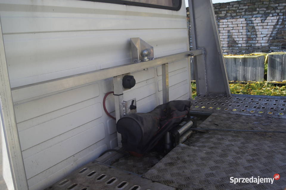 Najazd z autolawety stan b wciągarka Karnin