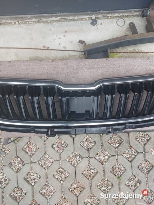 SKODA KaroQ Grill atrapa chrom zderzaka przód