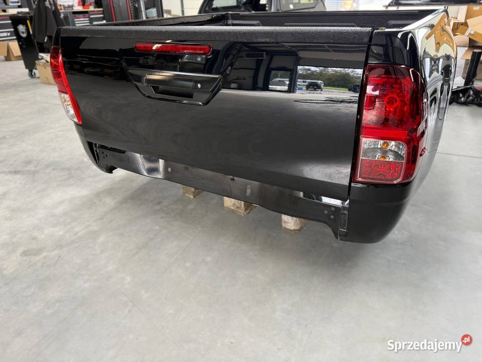 Paka HILUX Skrzynia Ładunkowa Toyota Hilux 2015 warmińsko-mazurskie