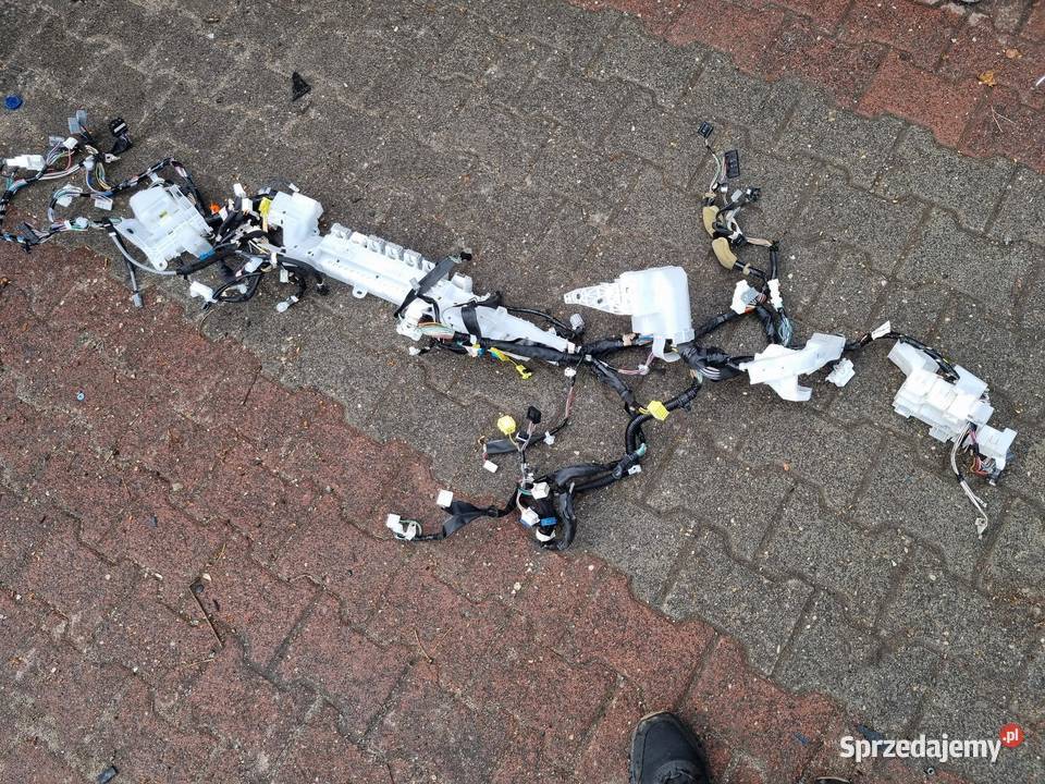 WIĄZKA INSTALACJA DESKI KONSOLI TOYOTA AURIS II osobowe