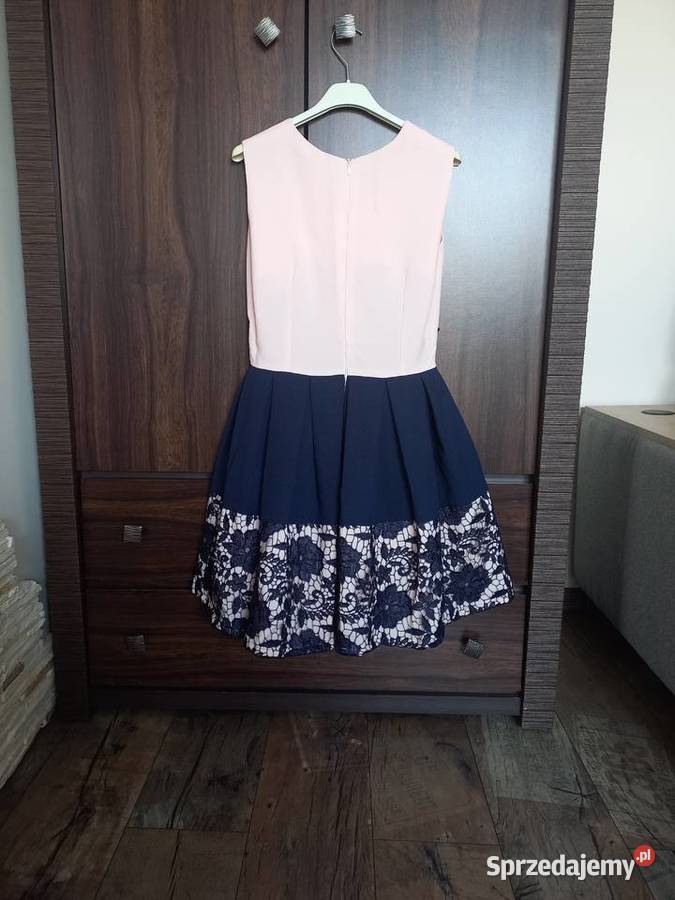 Sukienka Rozkloszowana  Zawichost sprzedam