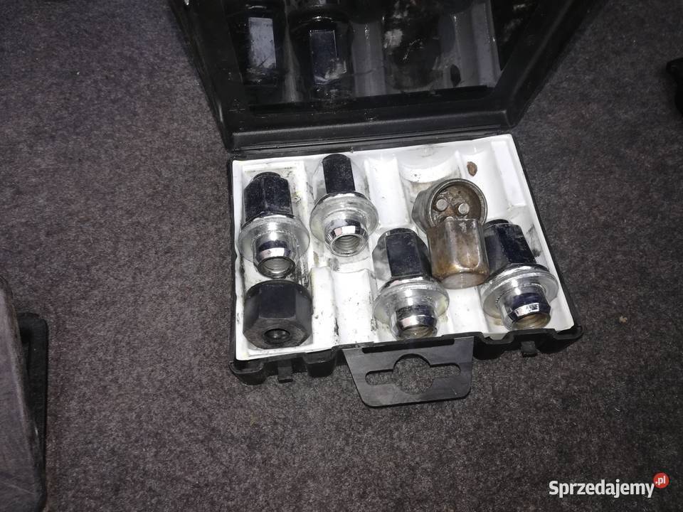 Lexus ls430 zapasowe nakrętki nieużywane Rok produkcji 2001 lubelskie Konstantynów