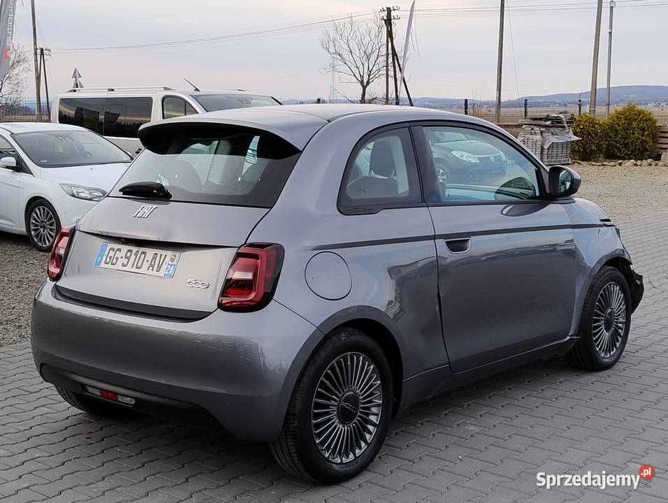 Fiat 500e 2022r Lekko uszkodzony Pali i jeździ Zarszyn