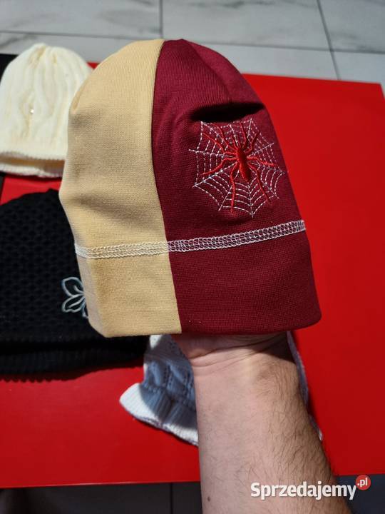 Czapki dziecięce damskiemęskie hurt duże ilości łódzkie Rzgów