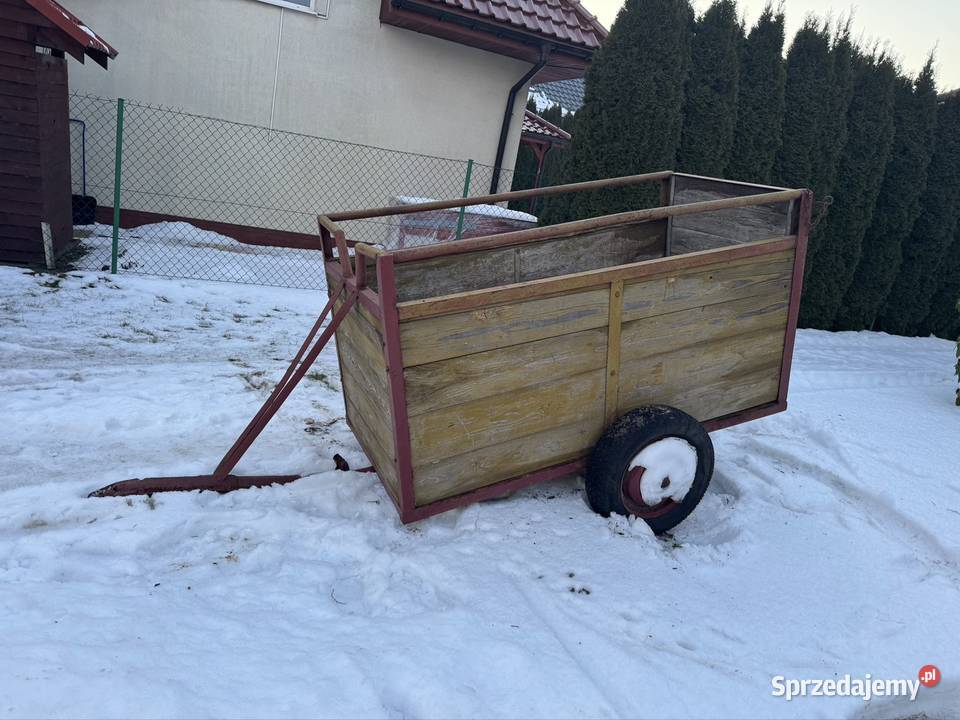 Przyczepa do przewozu zwierząt Kłaj