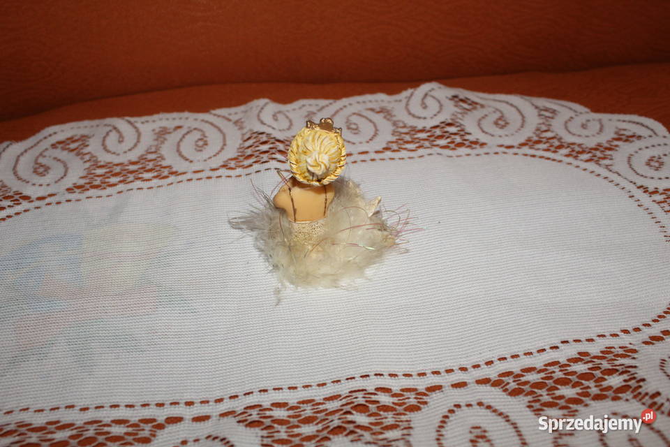 Figurka siedząca baletnica PRL Chorzów