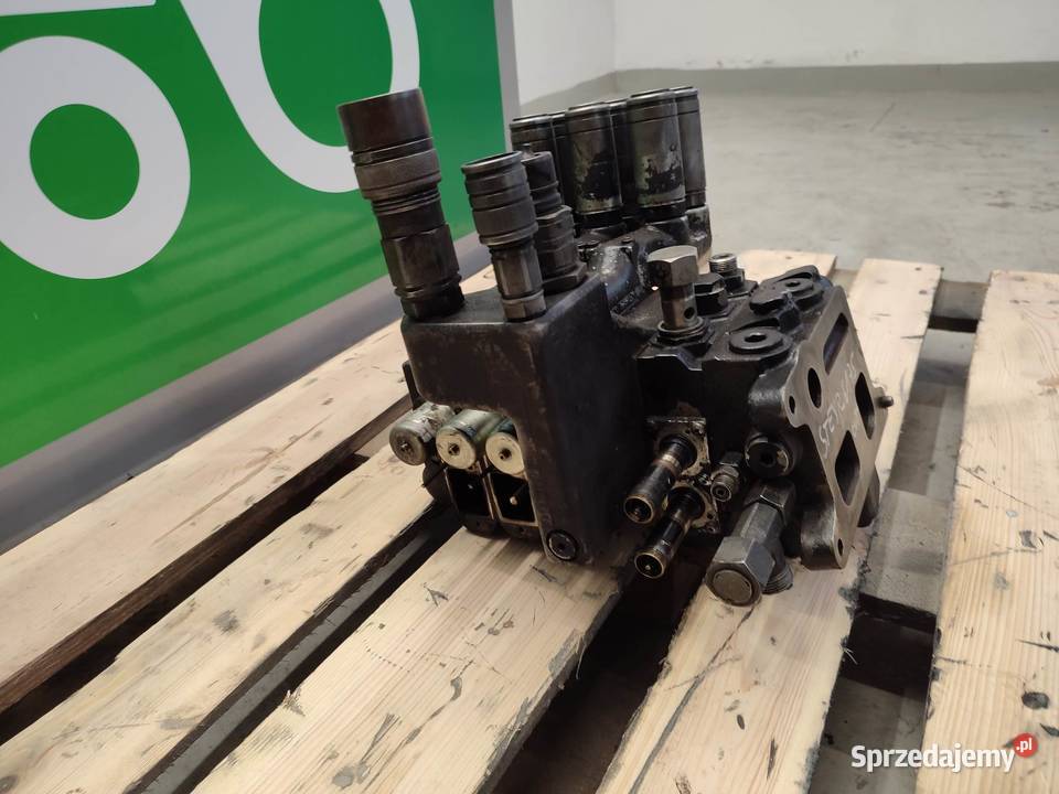 Rozdzielacz hydrauliczny Steyr 6175 CVT sprzedam