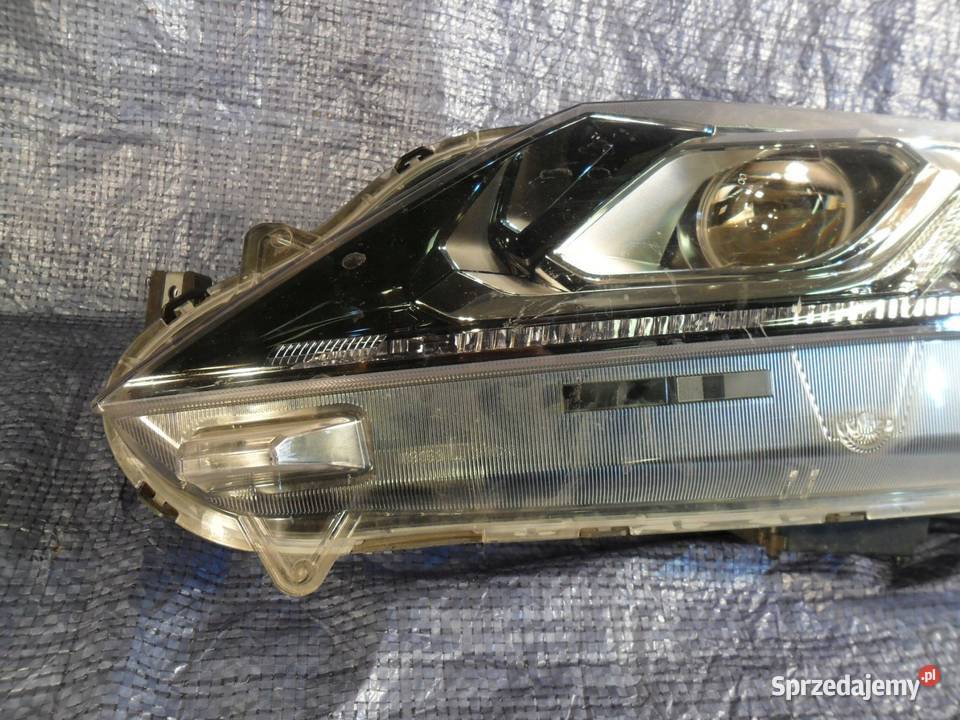 Mitsubishi Eclipse Cross reflektor prawy przedni osobowe Lampy przednie Nowy Tomyśl sprzedam