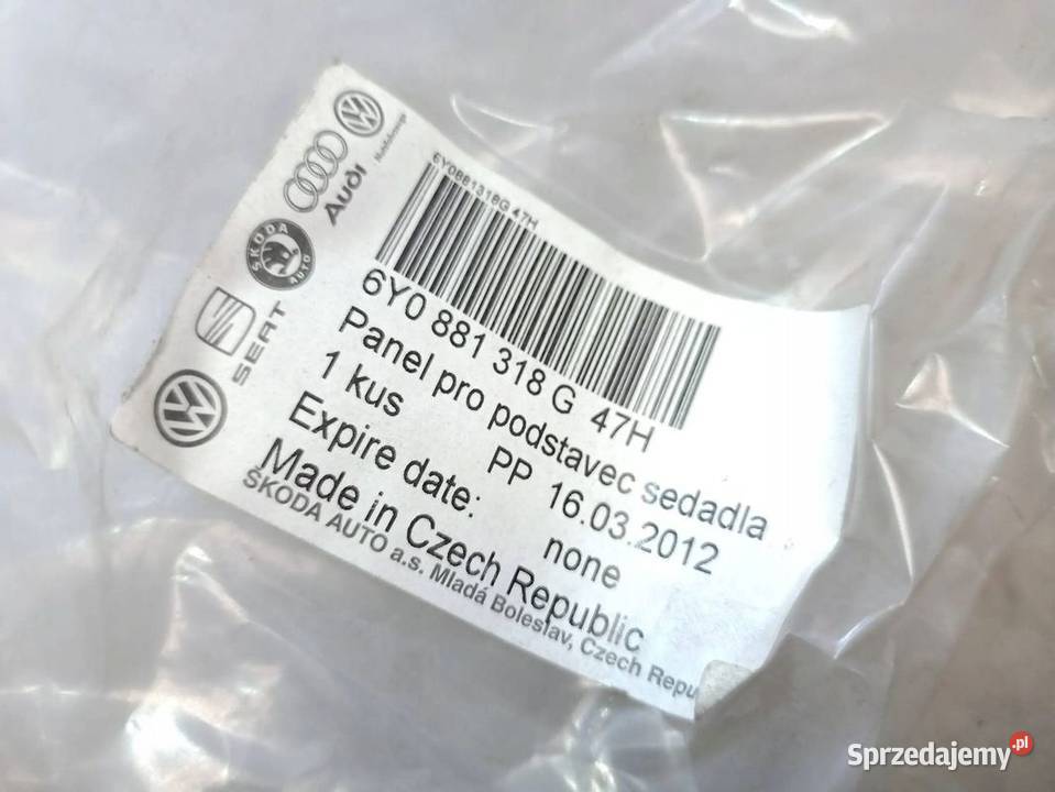 Skoda Fabia I OSŁONA POSZYCIE FOTELA PRZÓD PRAWY świętokrzyskie