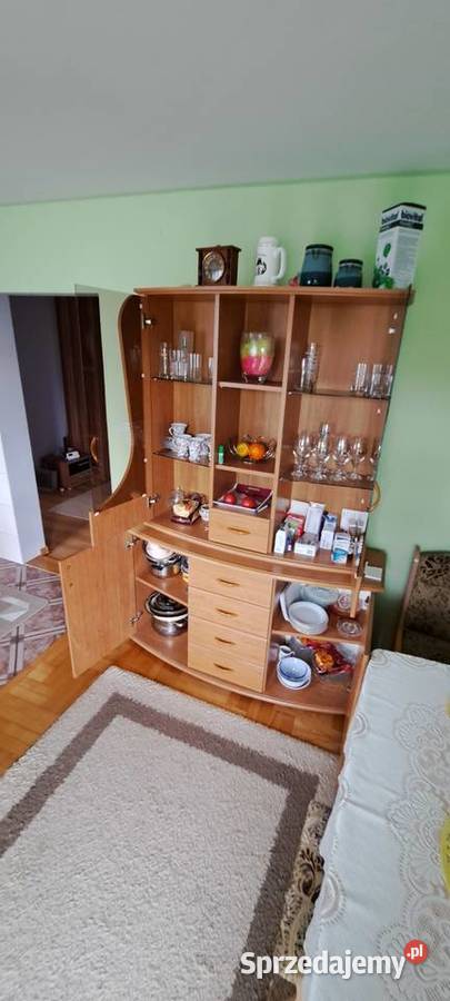 Stylowa witrynka meblowa Krosno