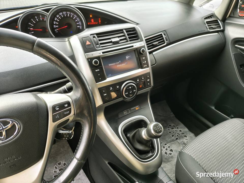 Toyota Verso 7Oosobowa 16Diesel Zadbana 4/5 Zarszyn