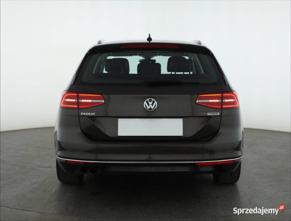 VW Passat 18 TSI elektryczne szyby sprzedam