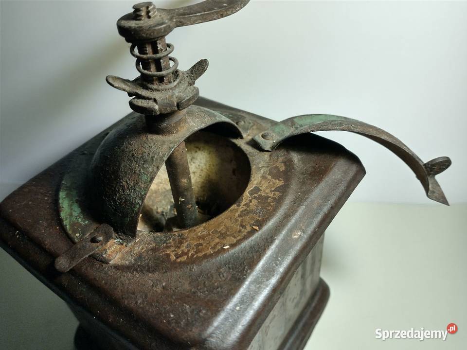 Metalowodrewniany ręczny młynek stary Antyki Krotoszyn