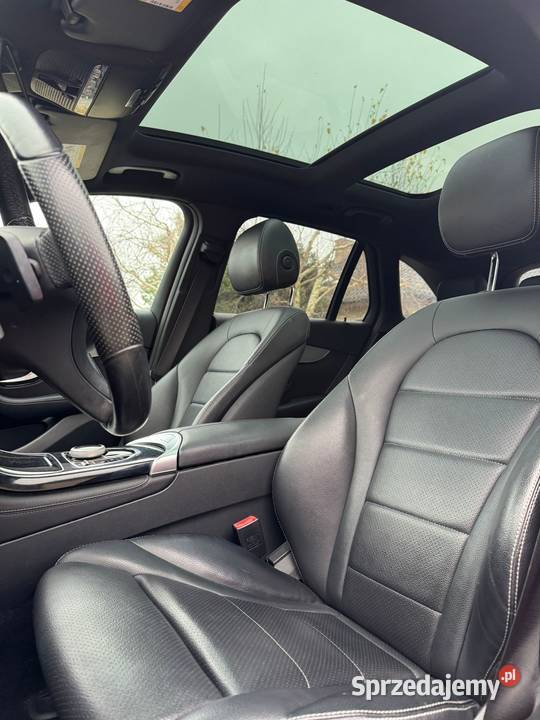 MercedesBenz GLC 300 4Matic nieuszkodzony Piastów