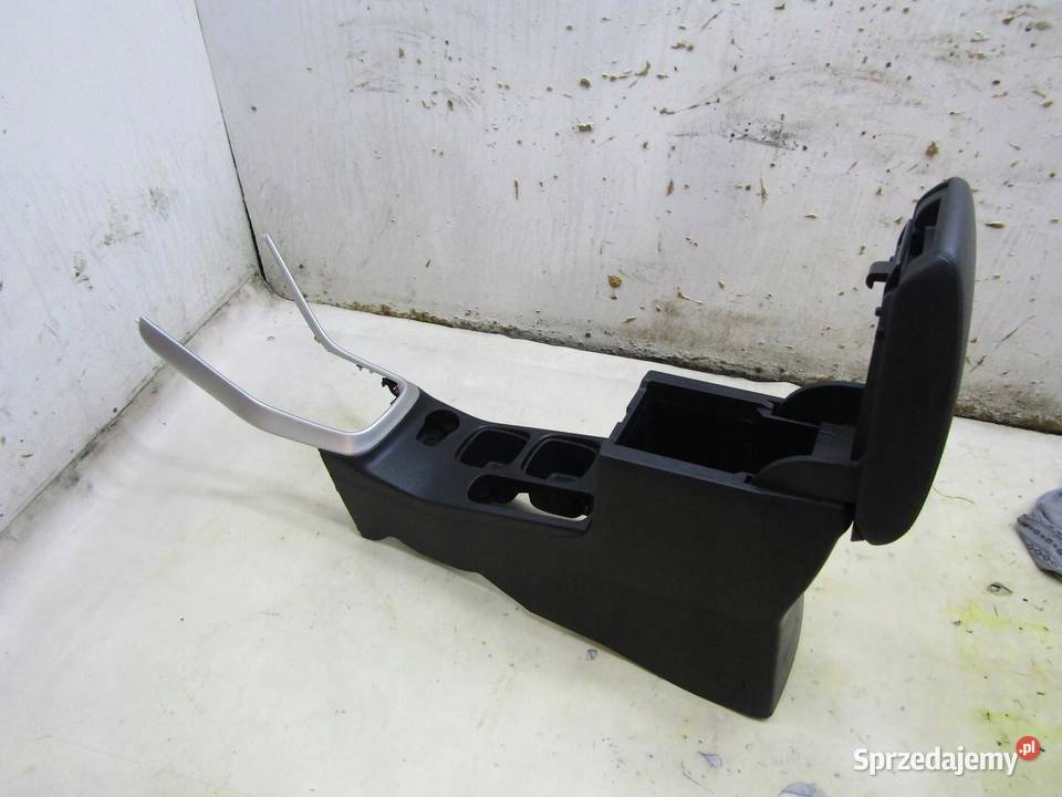 TUNEL ŚRODKOWY PODŁOKIETNIK SKÓRA SUZUKI SX4