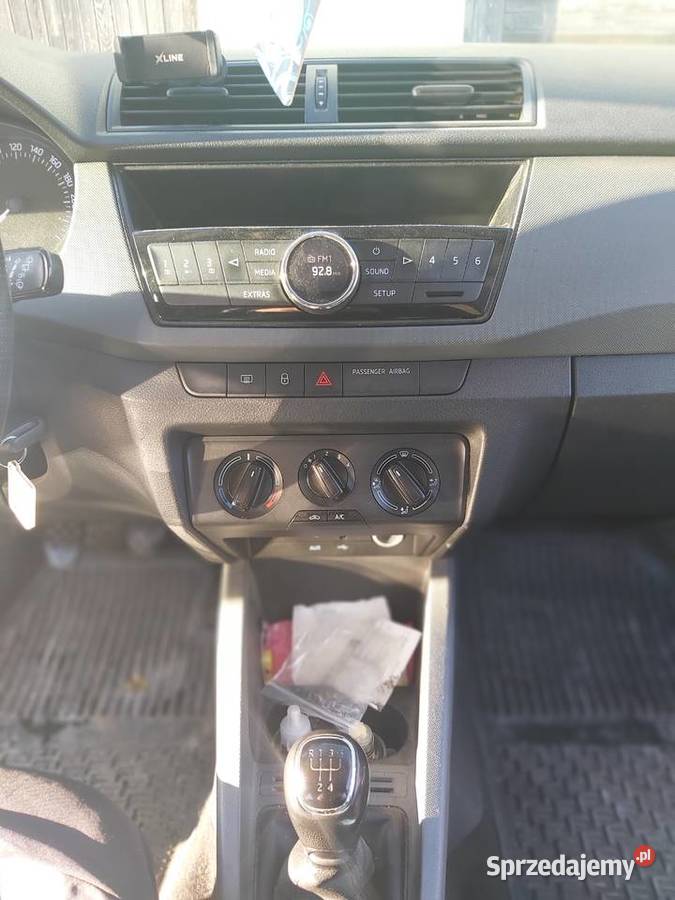 sprzedam samochód osobowy skoda fabia Winnica
