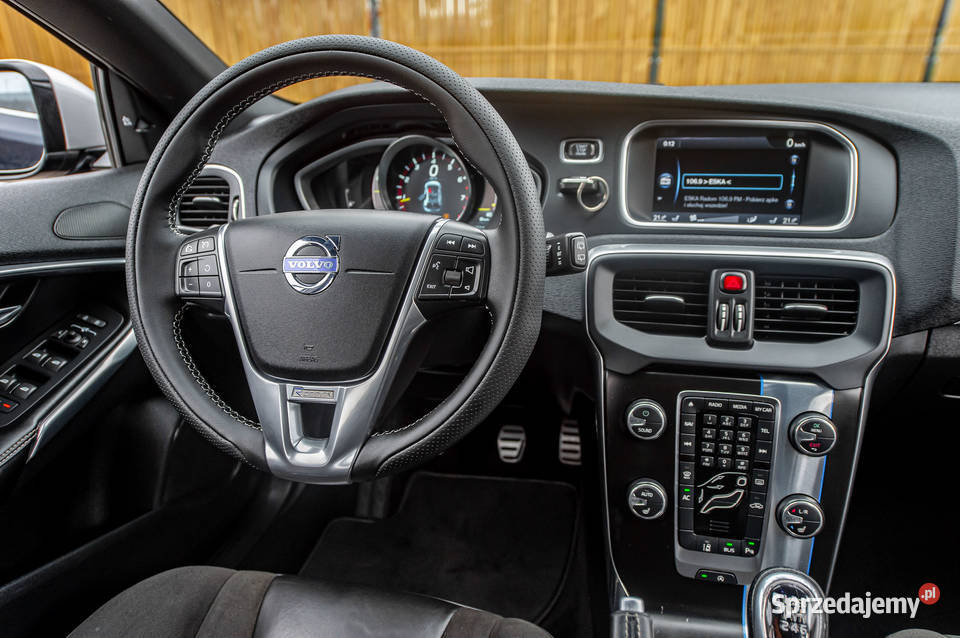 VOLVO V40 16 150 RDesign Szwajcaria V40 Orońsko