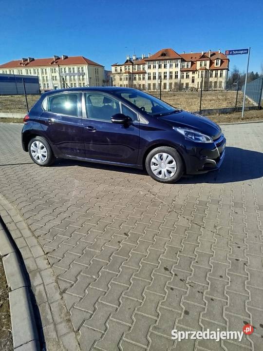 Peugeot 208 benzynka klima super stan