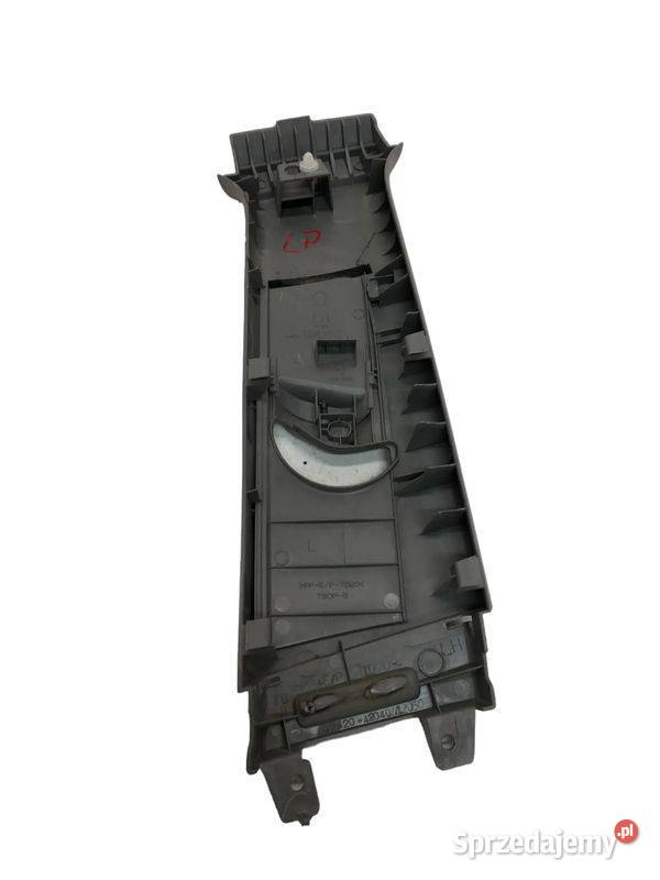 TOYOTA RAV4 III XA30 LIFT 20102012 PLASTIK osobowe świętokrzyskie Skarżysko-Kamienna sprzedam