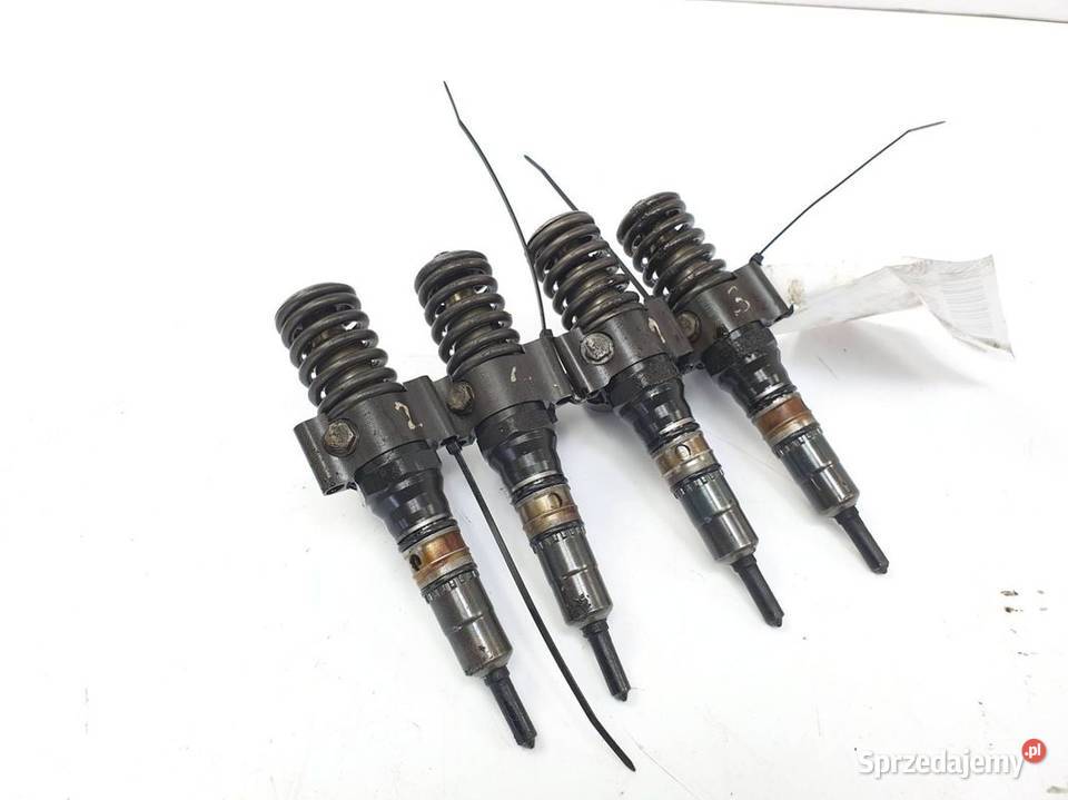 WTRYSKIWACZ VOLKSWAGEN GOLF V 03G130073G Lipno sprzedam