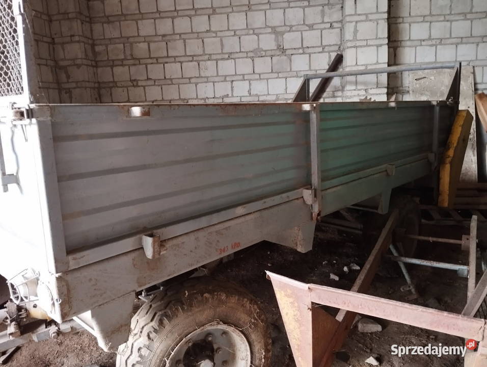 Rozrzutnik obornika dwuosiowy Brzostówiec