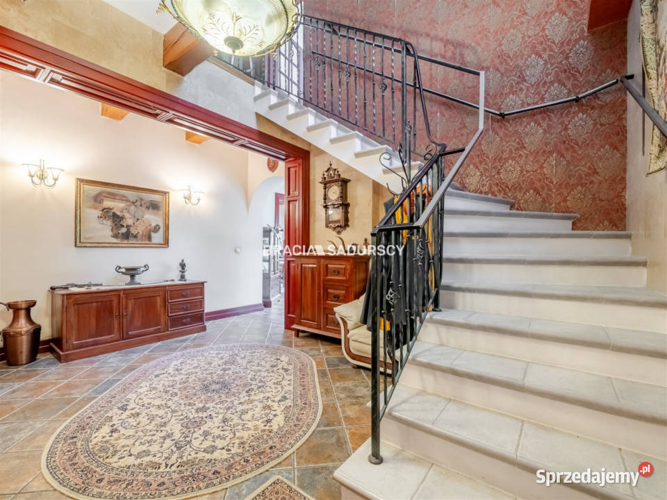 sprzedaży domu 322m2 Cholerzyn sprzedam