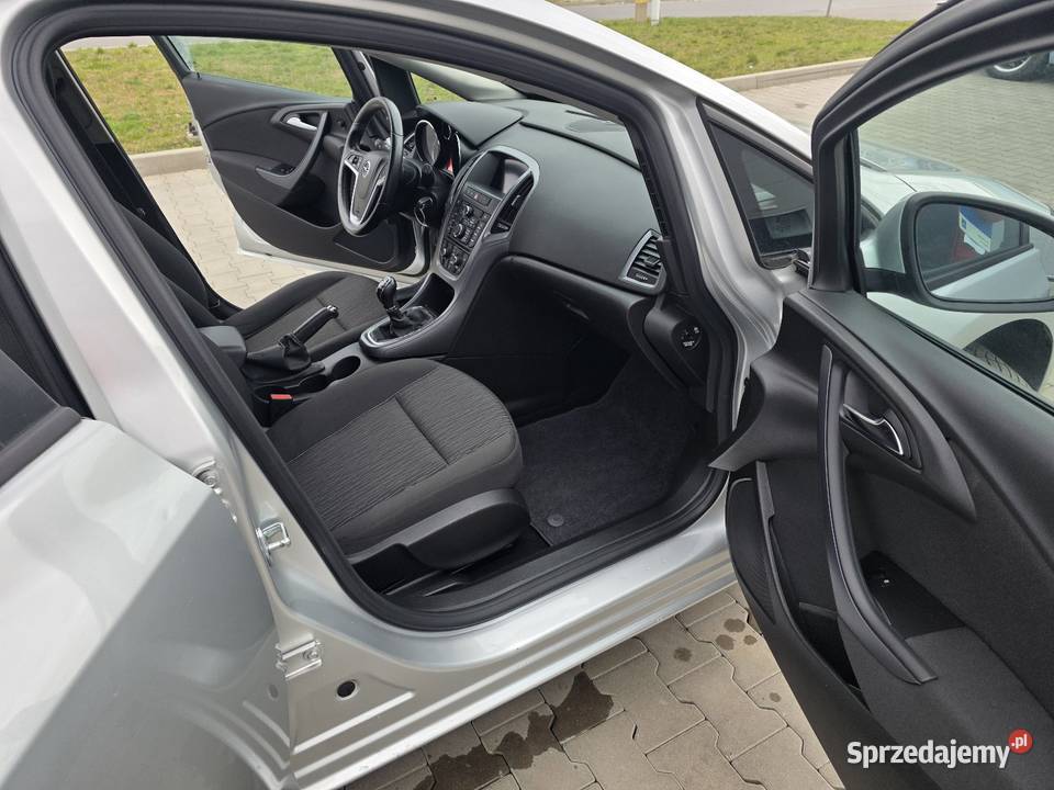 Sprowadzony bezwypadkowy stan perfekcyjny sprzedam