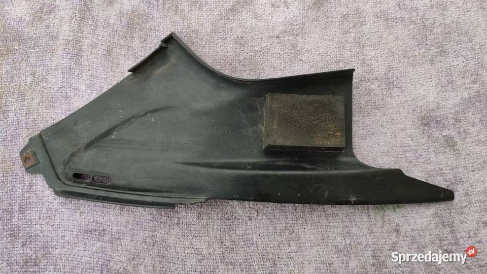 Wypełnienie licznika czaszy owiewka Yamaha YZF Księżyno
