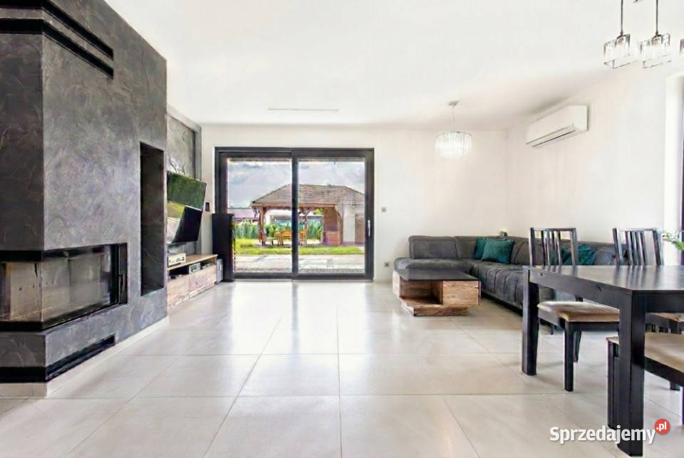 Dom w Burkatowie 147m2 pow użytkowej gm Świdnica Liczba pokoi 5 Burkatów