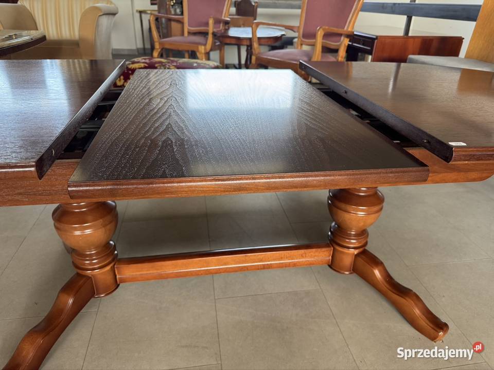 Drewniana rozkłada ława na automacie z funkcją Ełk