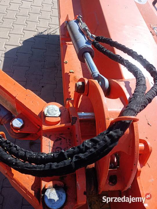 Mulczer kosiarka bijakowa tylna boczna 220 Rydzyna