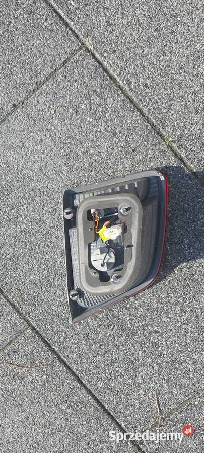 Kia Sorento lampa tylna lewa 20102013 LED Byków
