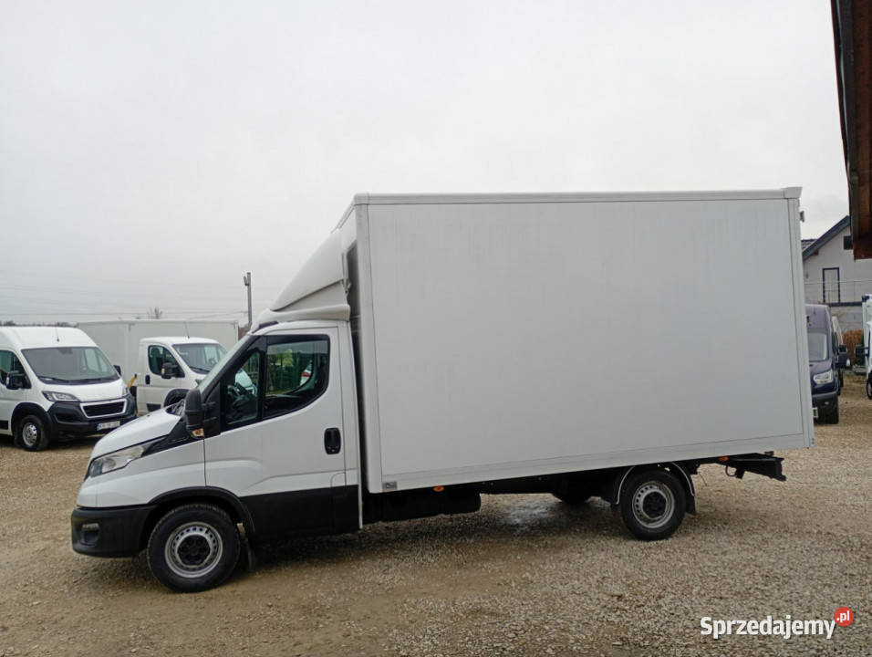 Iveco Daily 35S14 klima 3 osobowy pojedyńcze śląskie Chełm Śląski