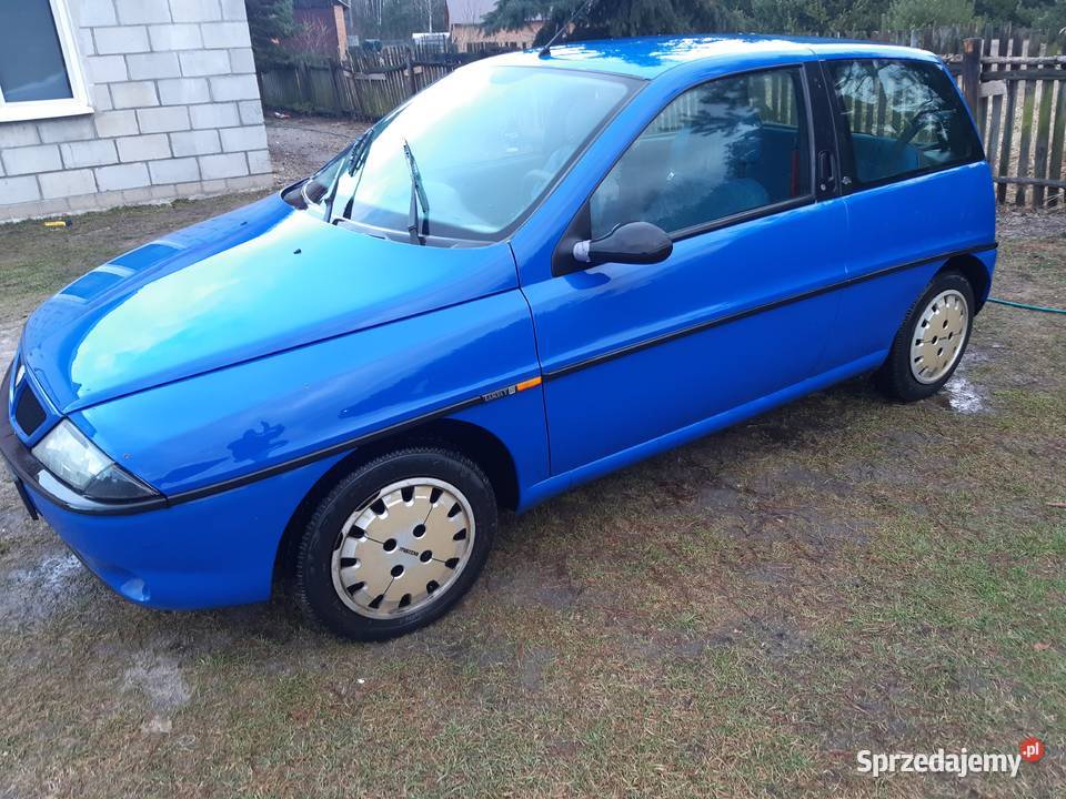 Lancia y 11 55 1998r stan bez większej rdzy Tarnobrzeg