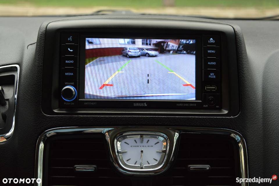 Chrysler TownCountry 7 osobowy skórzana tapicerka Mońki