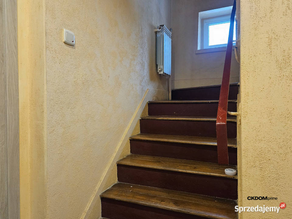 Kameralny dom do zamieszkania Jędrzejów Liczba pokoi 5