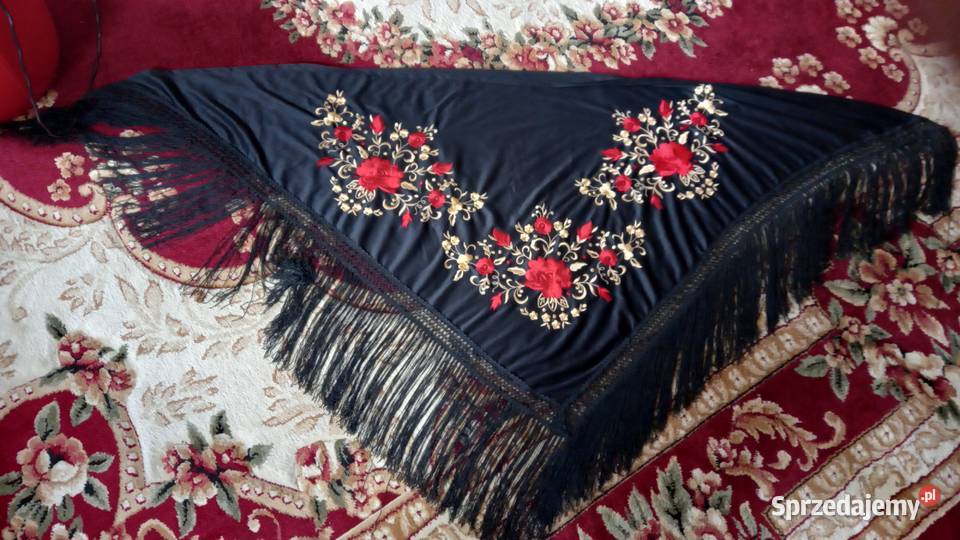 Czarn huśta z pięknym haftem Warszawa
