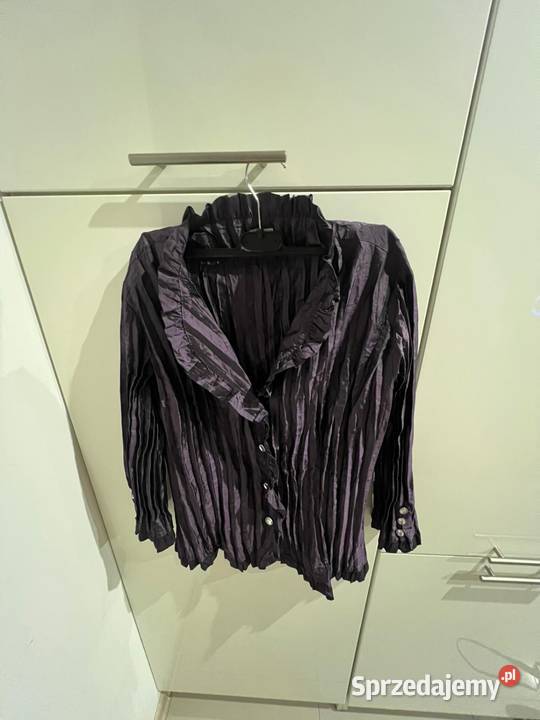 Fioletowa delikatna ozdobna koszula Agora L Bluzki i koszule