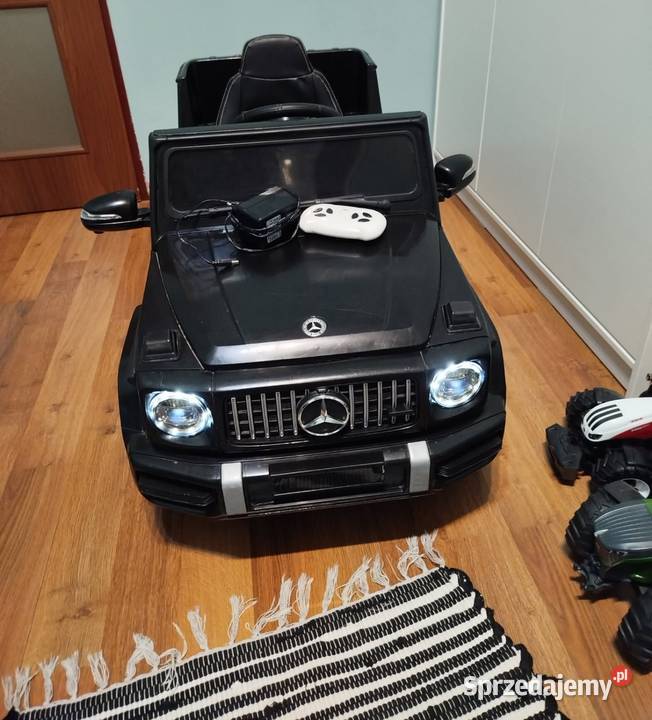 Sprzedam auto na akumulator dziecka