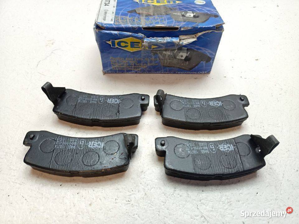 KLOCKI HAMULCOWE TYŁ TOYOTA CARINA 20 8792 PU99 Pozostałe Skarżysko-Kamienna