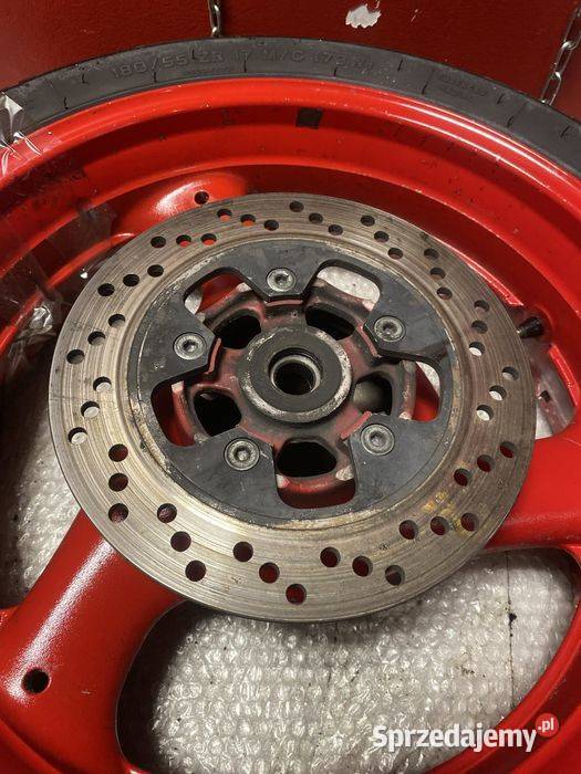 Suzuki GSXR 750 tylne koło felga ośka opona wielkopolskie